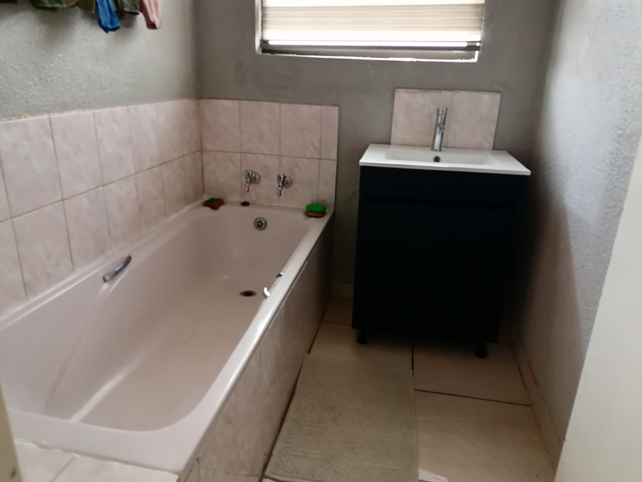 3 Bedroom Property for Sale in Tlhabane West North West